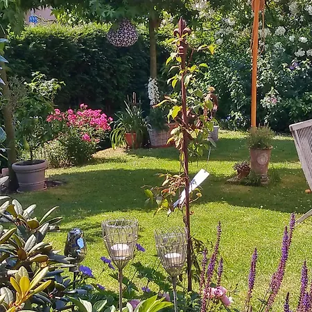 Moderne In - Zentrale Lage & Wohlfuehlkomfort *