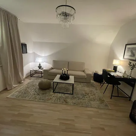 Moderne In - Zentrale Lage & Wohlfuehlkomfort *